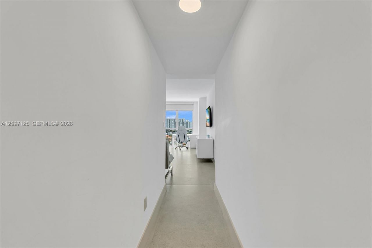 400 Sunny Isles Blvd, Unit 916, Sunny Isles Beach, FL 33160 Photo