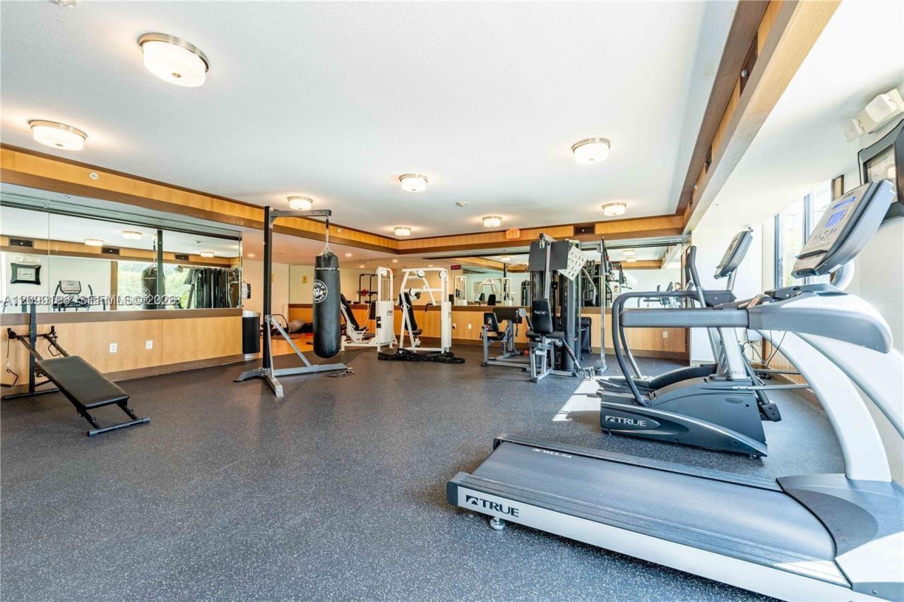 3530 SW 22nd St, Unit 703, Miami, FL 33145 Photo