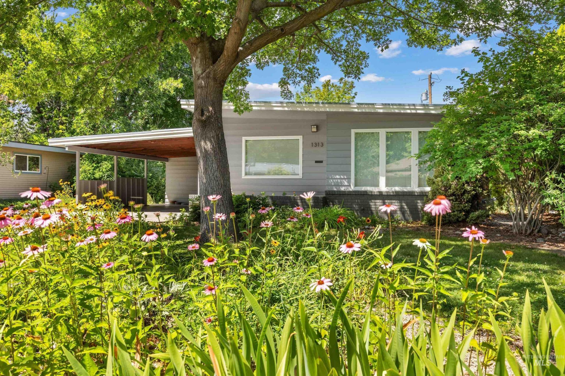 1313 S Pacific Street, Boise, ID 83705 Main Photo