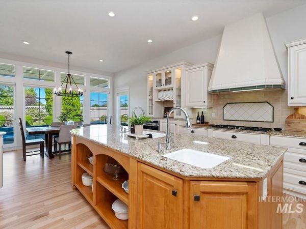 1776 E Handel St, Meridian, ID 83646