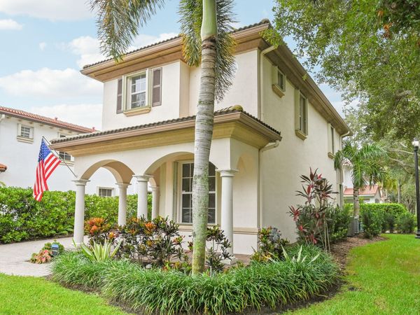 654 CASTLE Drive, Palm Beach Gardens, FL 33410
