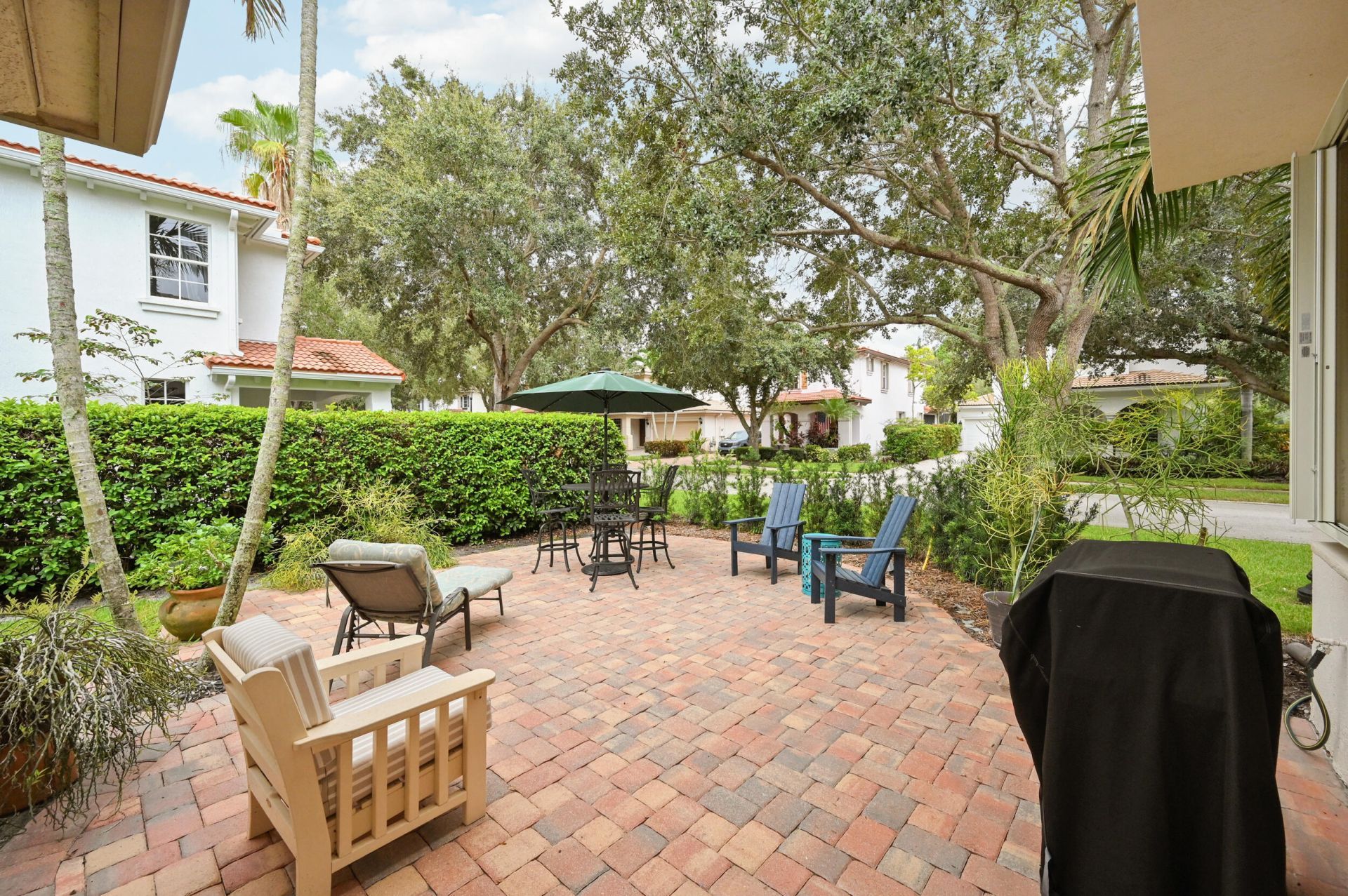 654 Castle Drive, Palm Beach Gardens, FL 33410 Photo