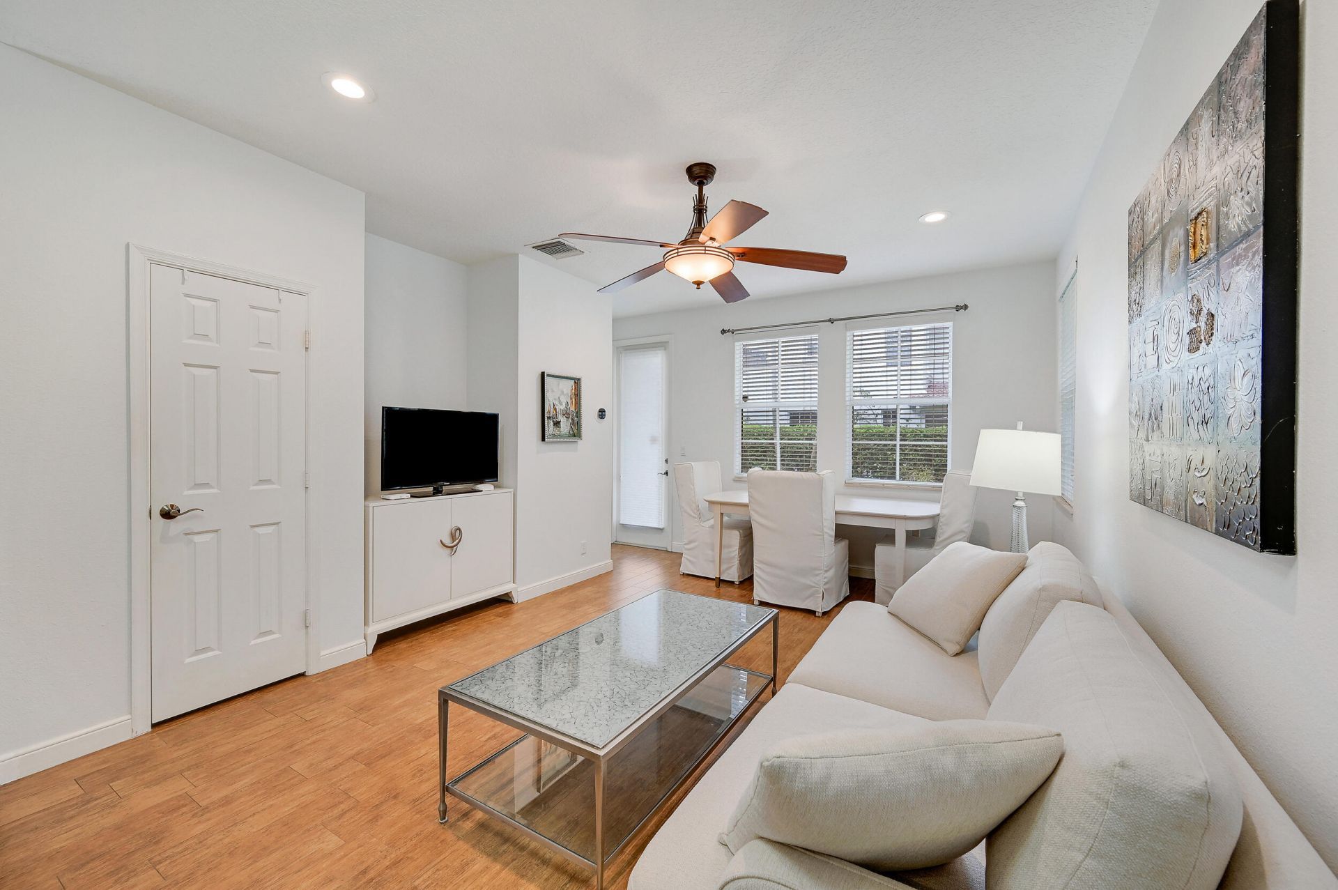 654 Castle Drive, Palm Beach Gardens, FL 33410 Photo