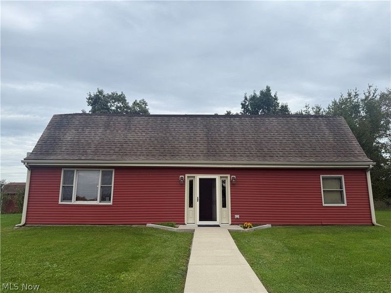 9218 Briar Road, Magnolia, OH 44643 Photo 1