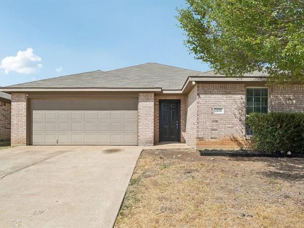 2436 Galemeadow Drive , Fort Worth, TX 76123