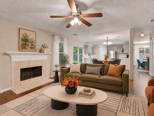 1424 Autumncrest Drive, Arlington, TX 76002
