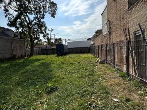 2449 W 71st Street , Chicago, IL 60629