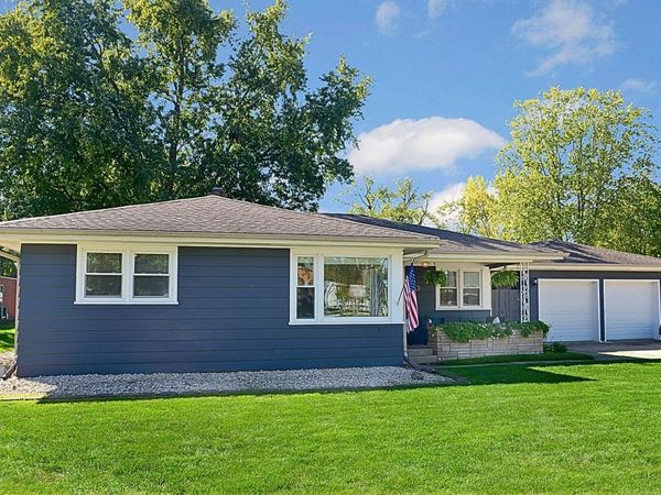 413 Hillside Avenue , Ottawa, IL 61350