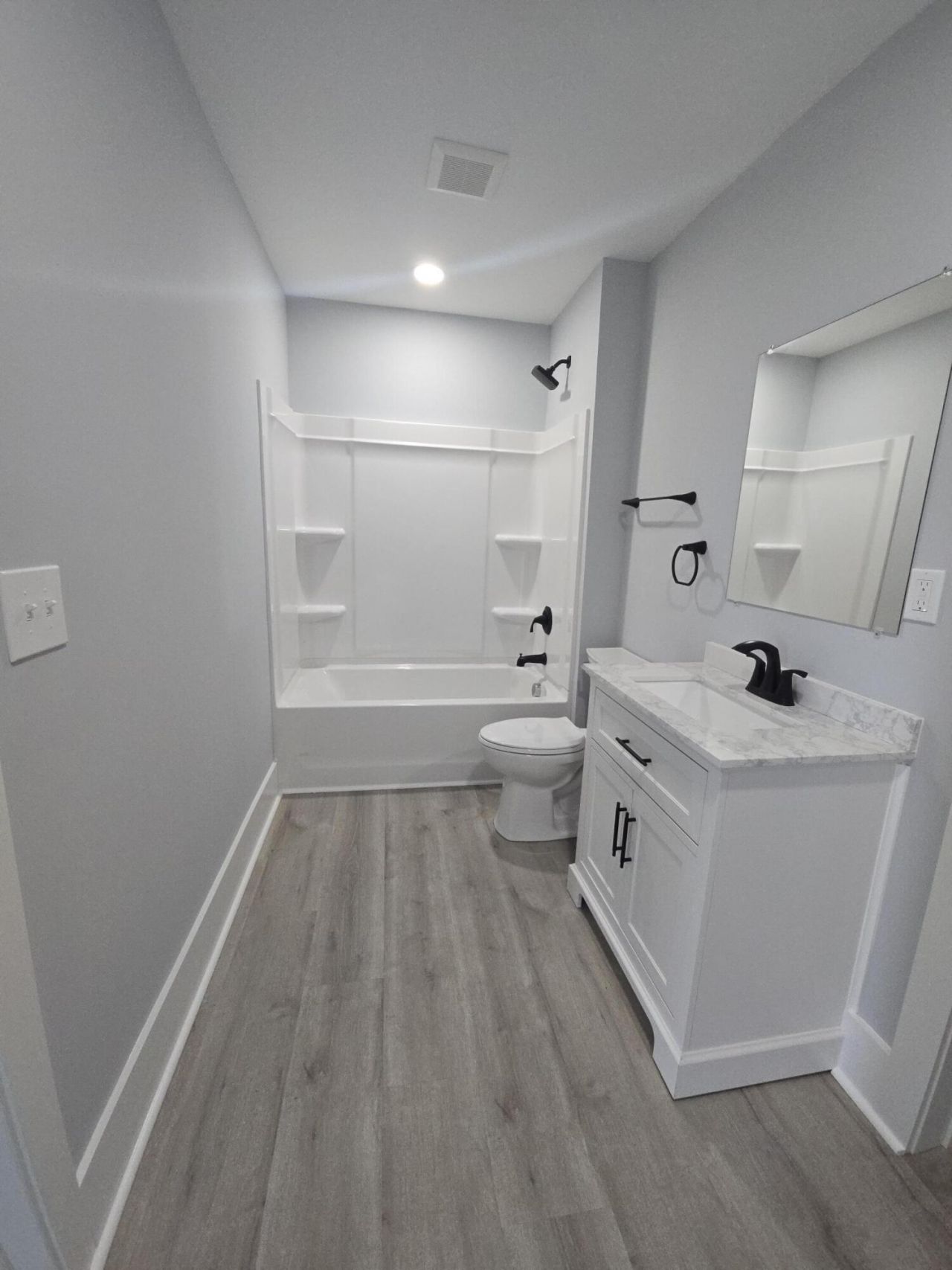203 E George Street Photo 21