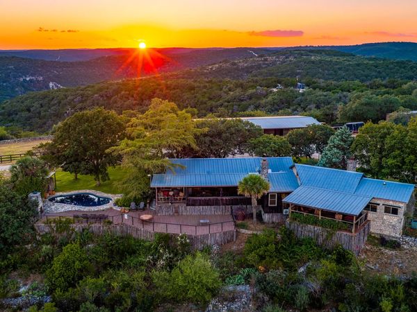 1775 Hermitville, Medina, TX 78055