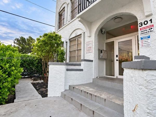 301 SW 10th Ave , Unit 4, Miami, FL 33130