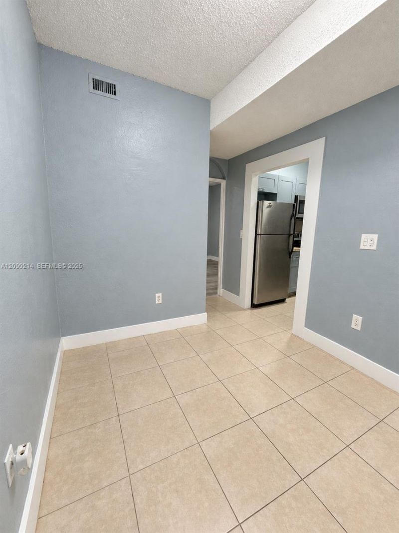 301 SW 10th Ave , Unit 4, Miami, FL 33130 Photo