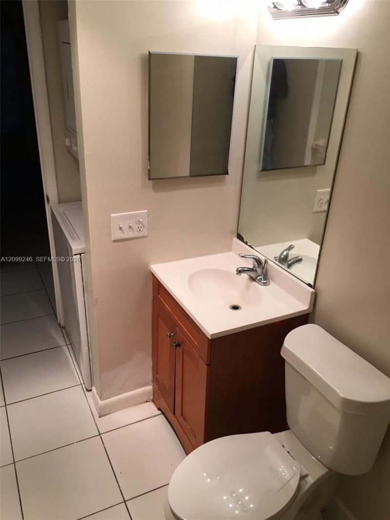4170 Inverrary Dr , Unit 111, Lauderhill, FL 33319 Photo