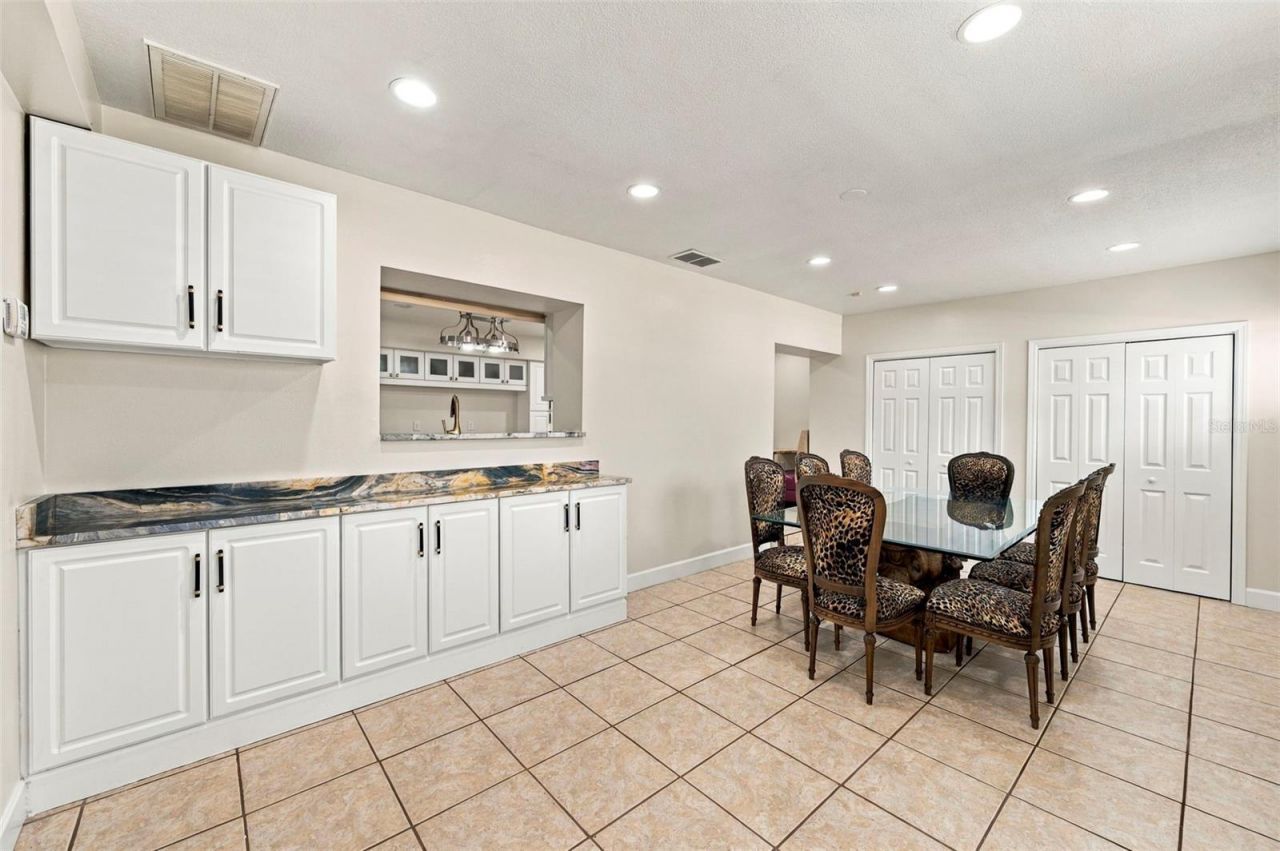 115 Hickory Creek Drive, Brandon, FL 33511 Photo