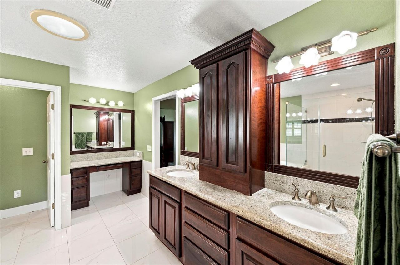 115 Hickory Creek Drive, Brandon, FL 33511 Photo