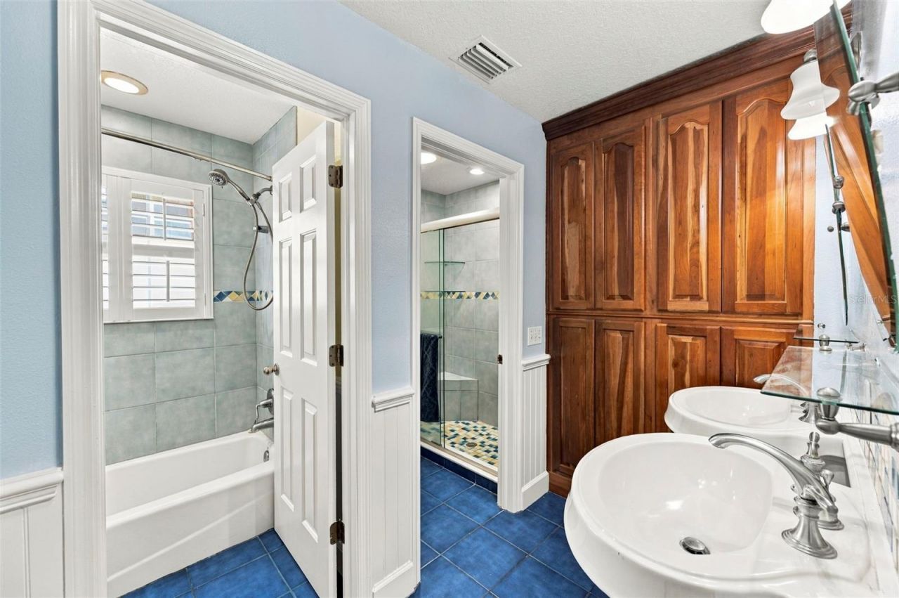 115 Hickory Creek Drive, Brandon, FL 33511 Photo