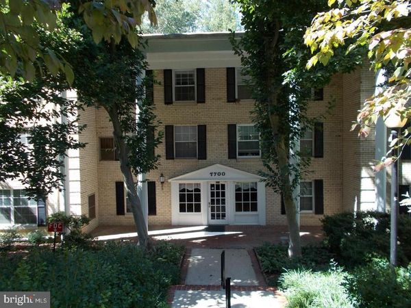 7700 TREMAYNE PLACE, Unit 215, MCLEAN, VA 22102