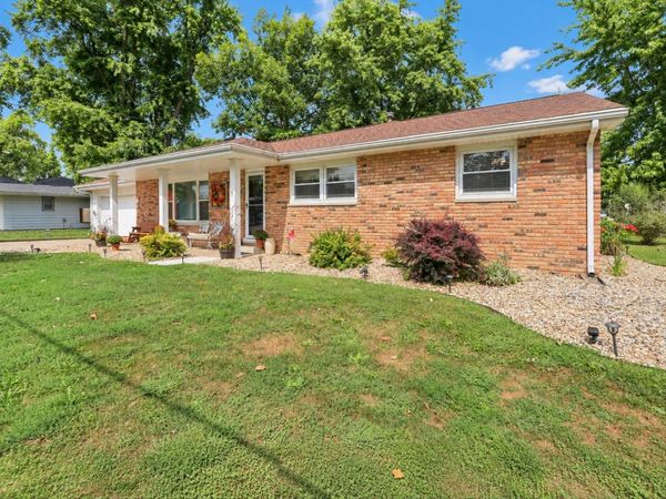 210 E Overton Street , Tuscola, IL 61953