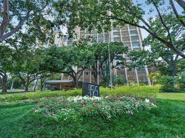 3525 Turtle Creek Boulevard, Unit 17B, Dallas, TX 75219