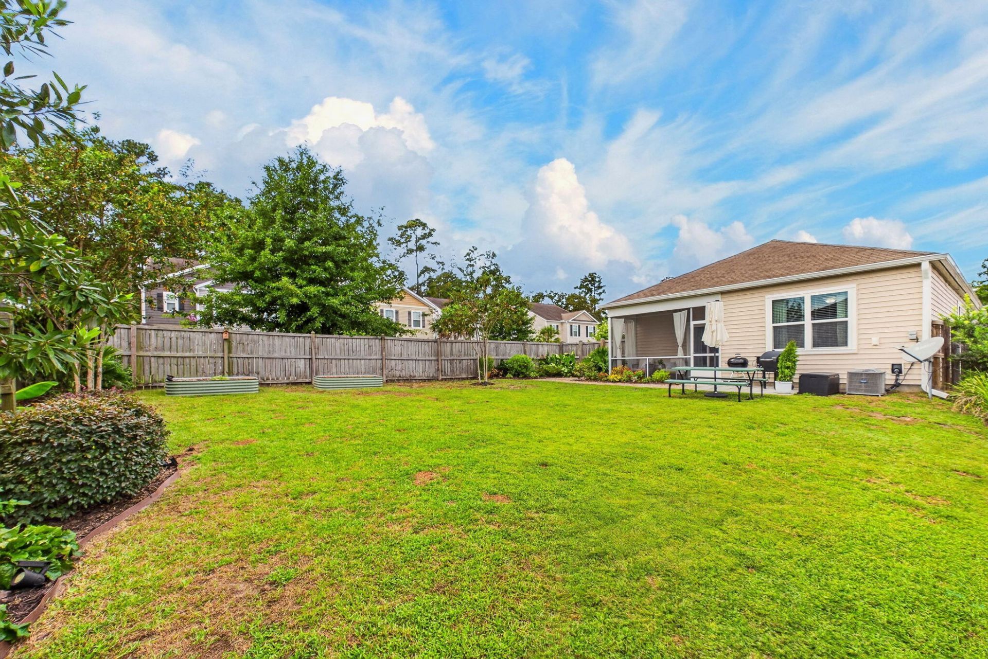 9718 Fanning Basket Lane Photo 32