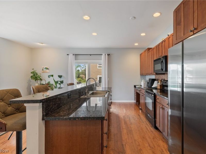 1499 Huntington Lane, Cleveland Heights, OH 44118 Photo 4