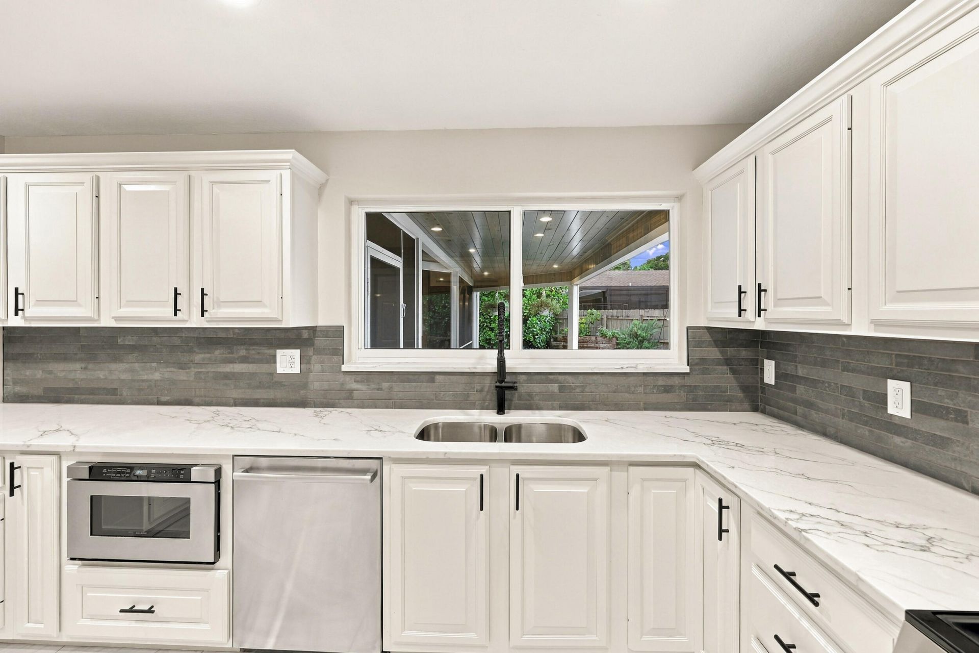 3590 Lakeview Drive, Delray Beach, FL 33445 Photo
