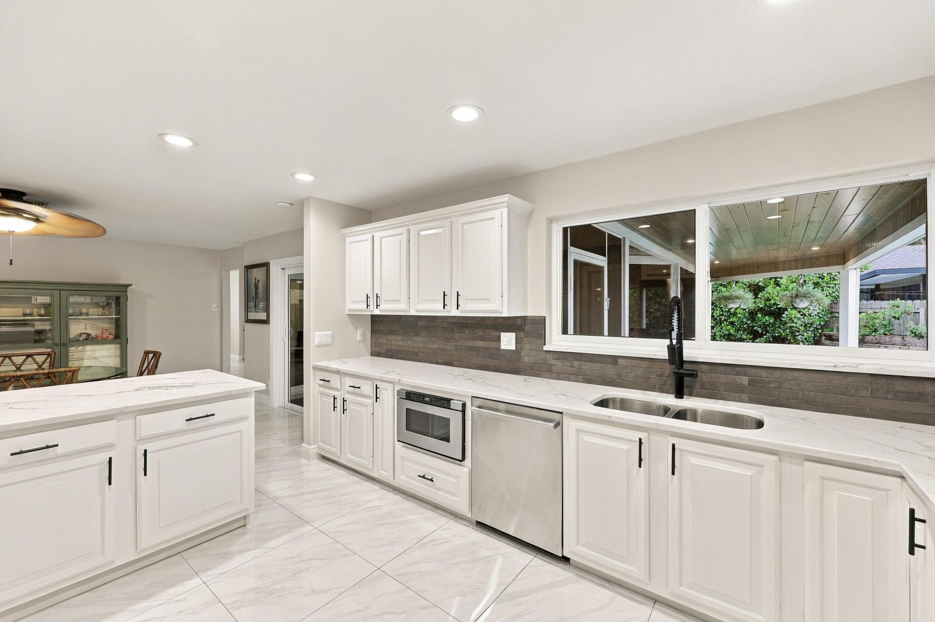 3590 Lakeview Drive, Delray Beach, FL 33445 Photo