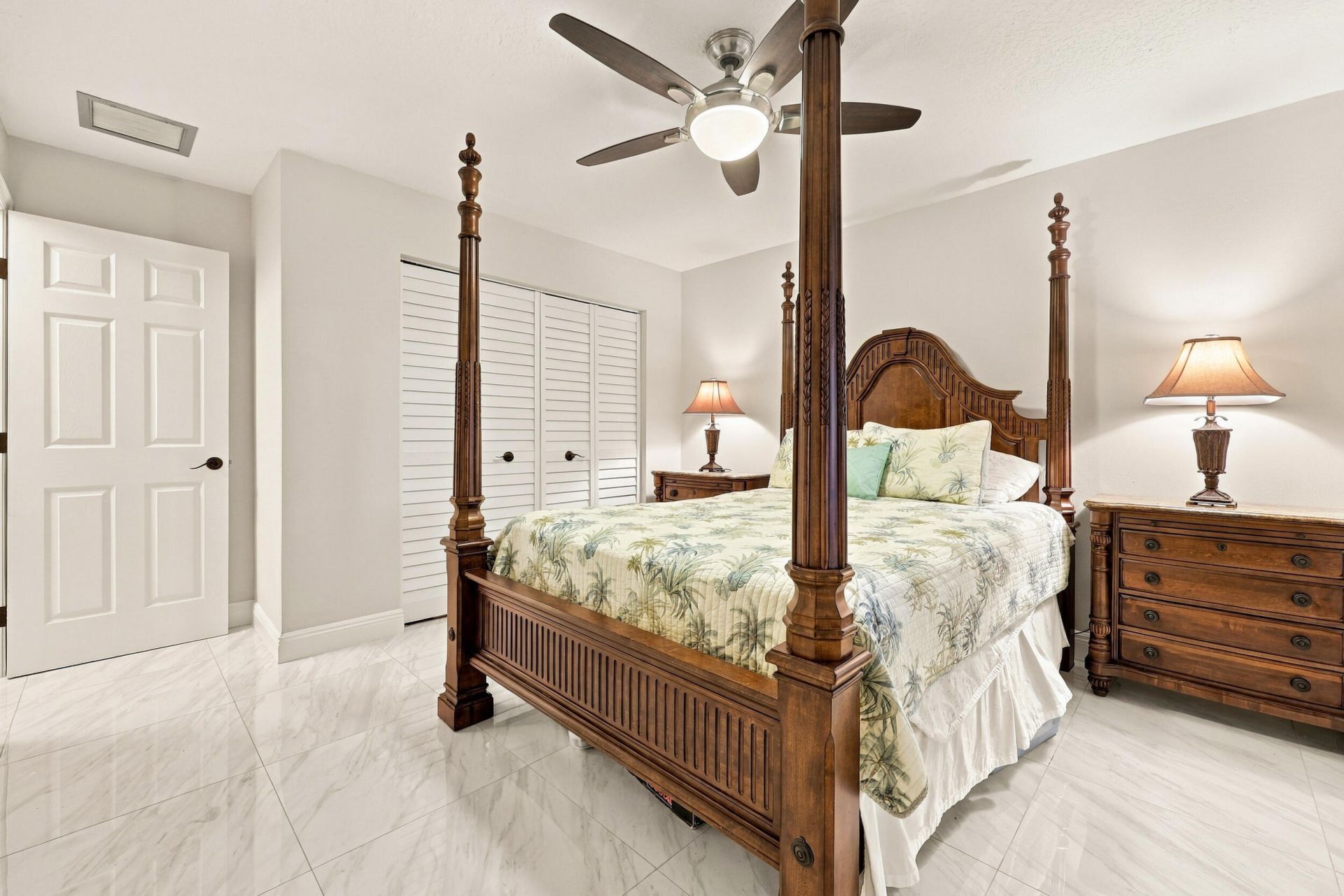 3590 Lakeview Drive, Delray Beach, FL 33445 Photo