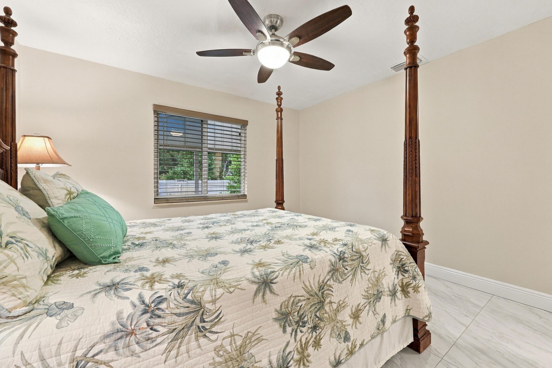 3590 Lakeview Drive, Delray Beach, FL 33445 Photo