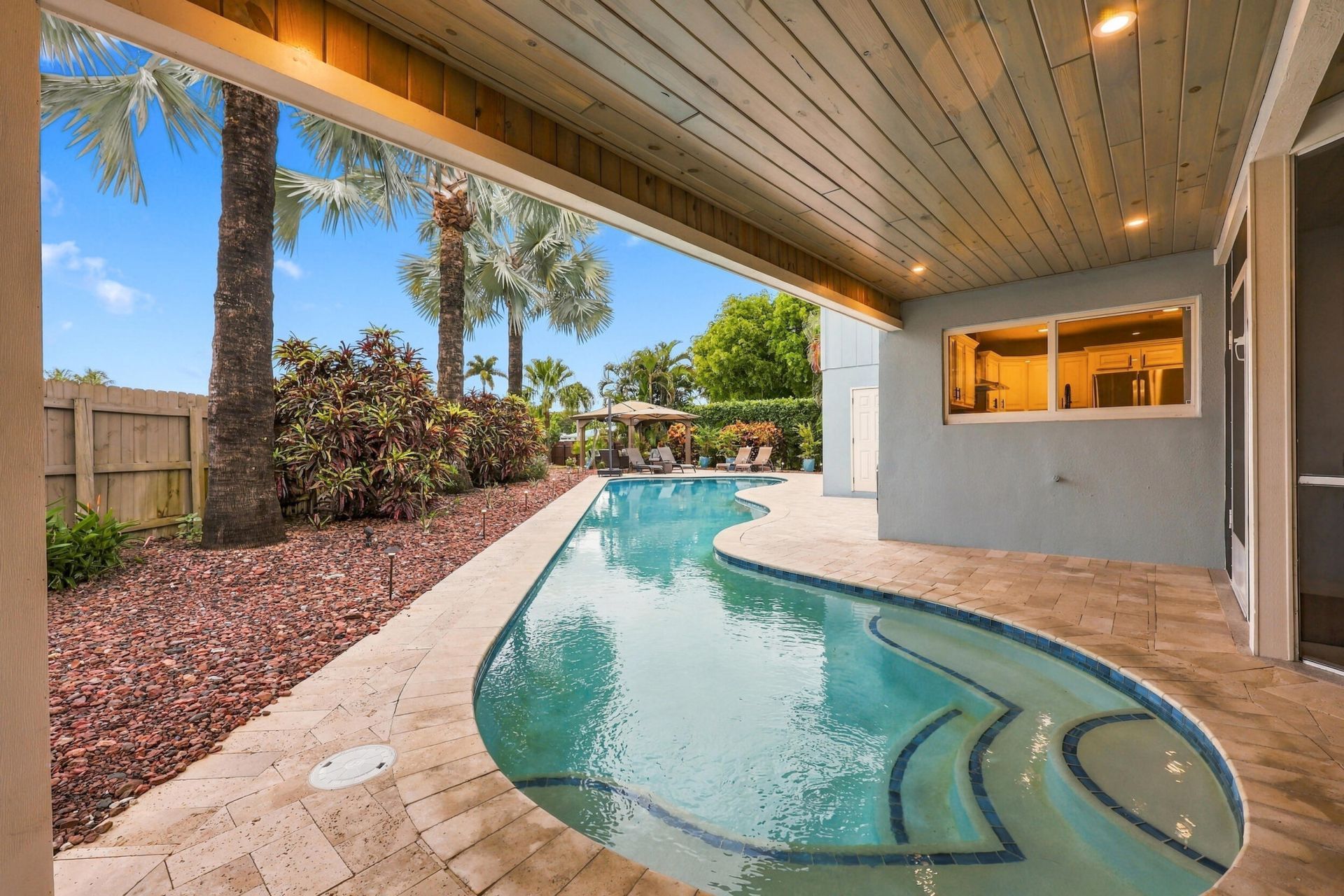 3590 Lakeview Drive, Delray Beach, FL 33445 Photo