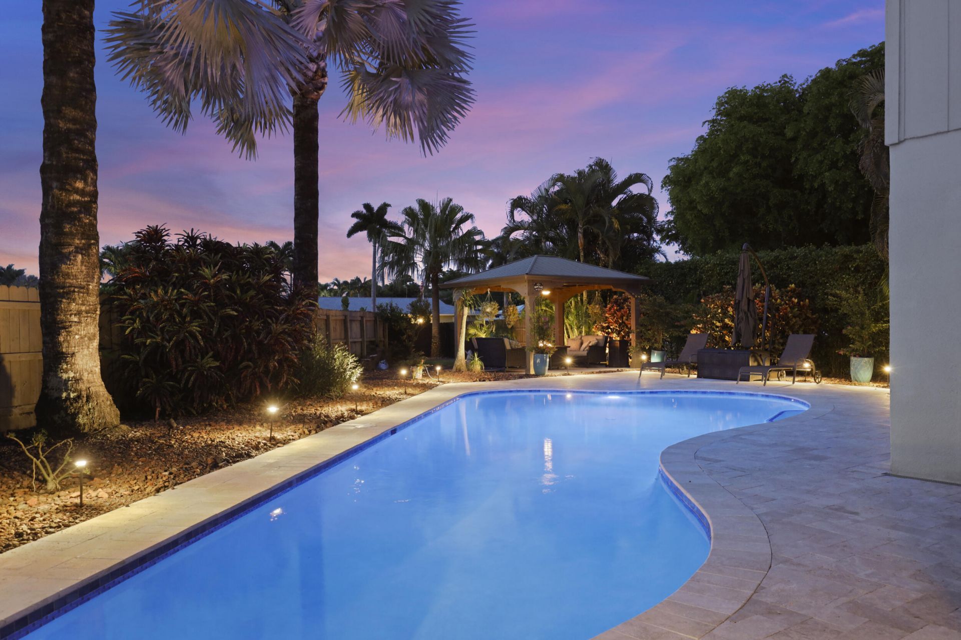 3590 Lakeview Drive, Delray Beach, FL 33445 Photo