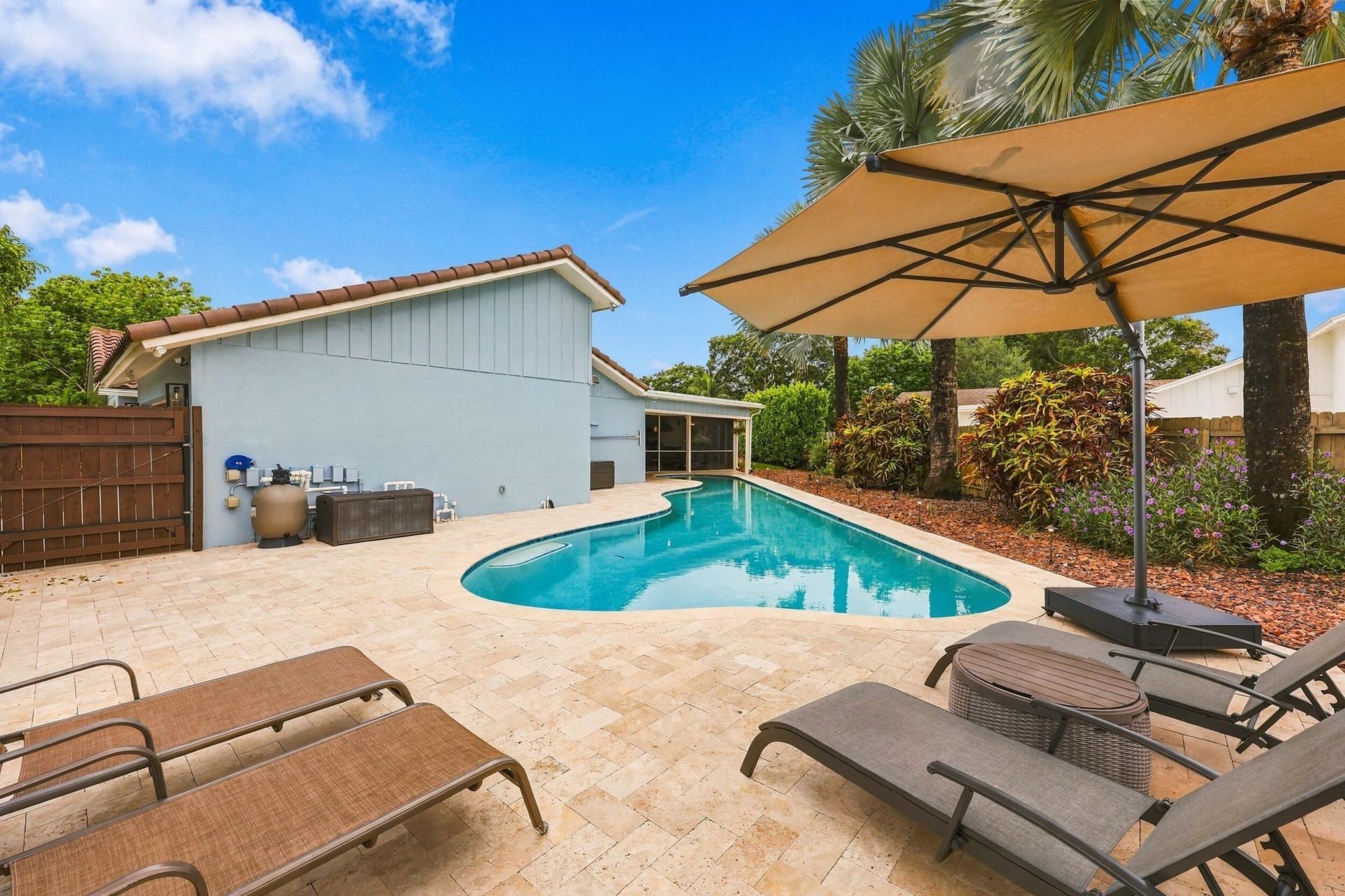 3590 Lakeview Drive, Delray Beach, FL 33445 Photo