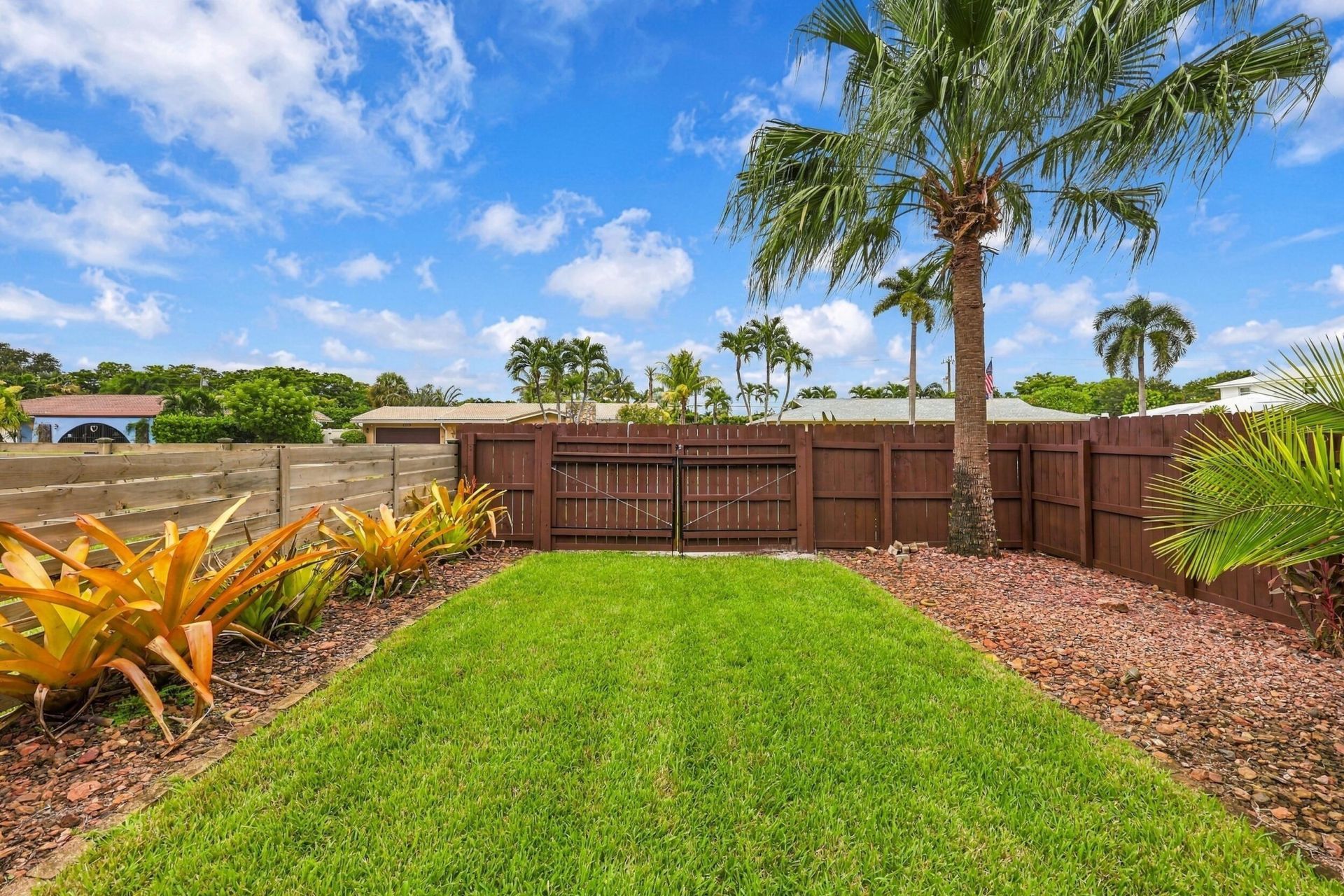 3590 Lakeview Drive, Delray Beach, FL 33445 Photo