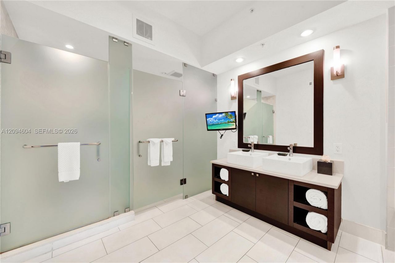 5300 NW 87th Ave , Unit 113, Doral, FL 33178 Photo