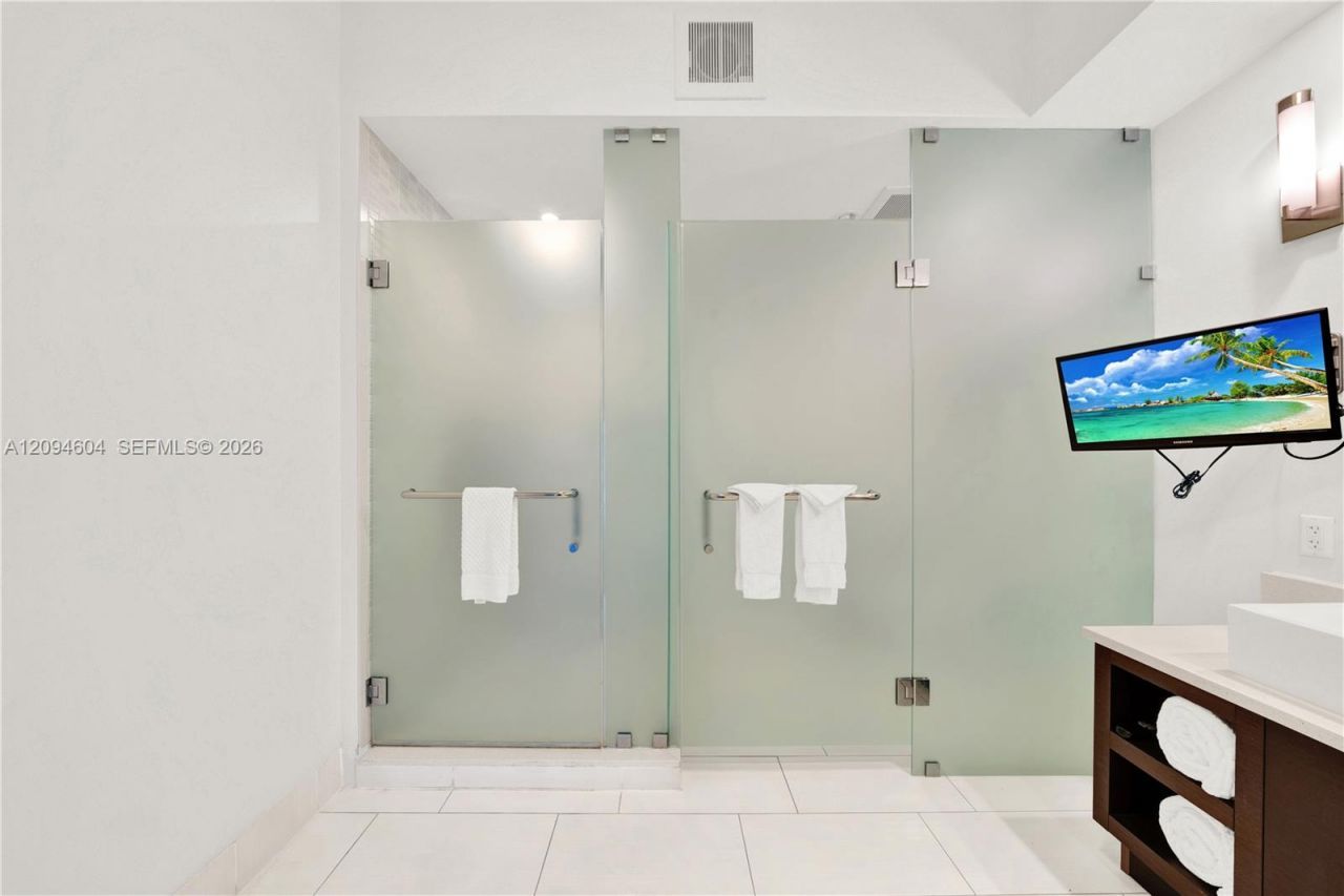 5300 NW 87th Ave , Unit 113, Doral, FL 33178 Photo