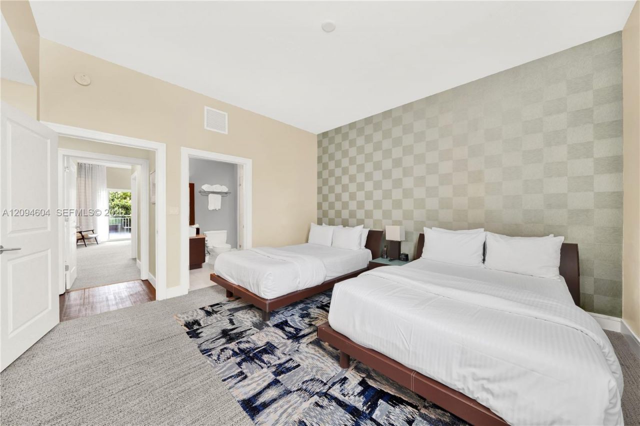 5300 NW 87th Ave , Unit 113, Doral, FL 33178 Photo
