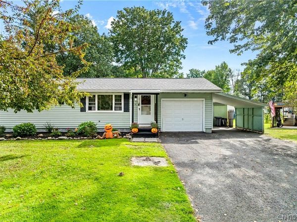 10 Ingersoll Drive , Fulton, NY 13069