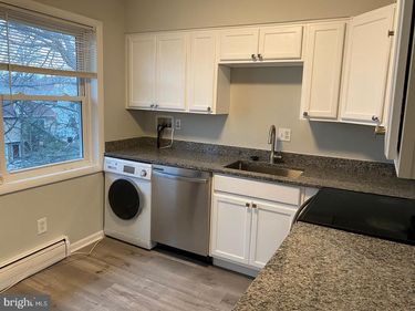 4256 BUCKMAN ROAD, Unit 27, ALEXANDRIA, VA 22309