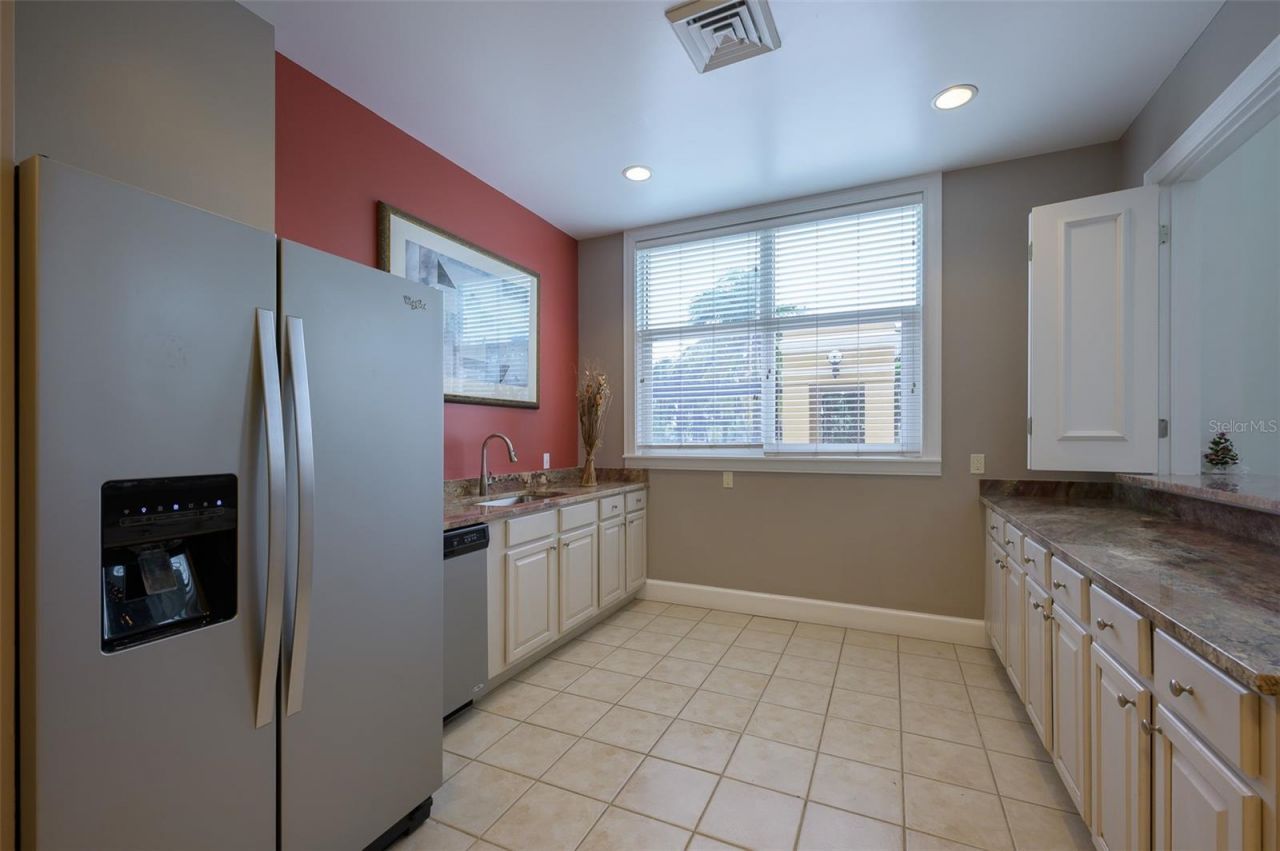 750 N Tamiami Trail , Unit 314, Sarasota, FL 34236 Photo