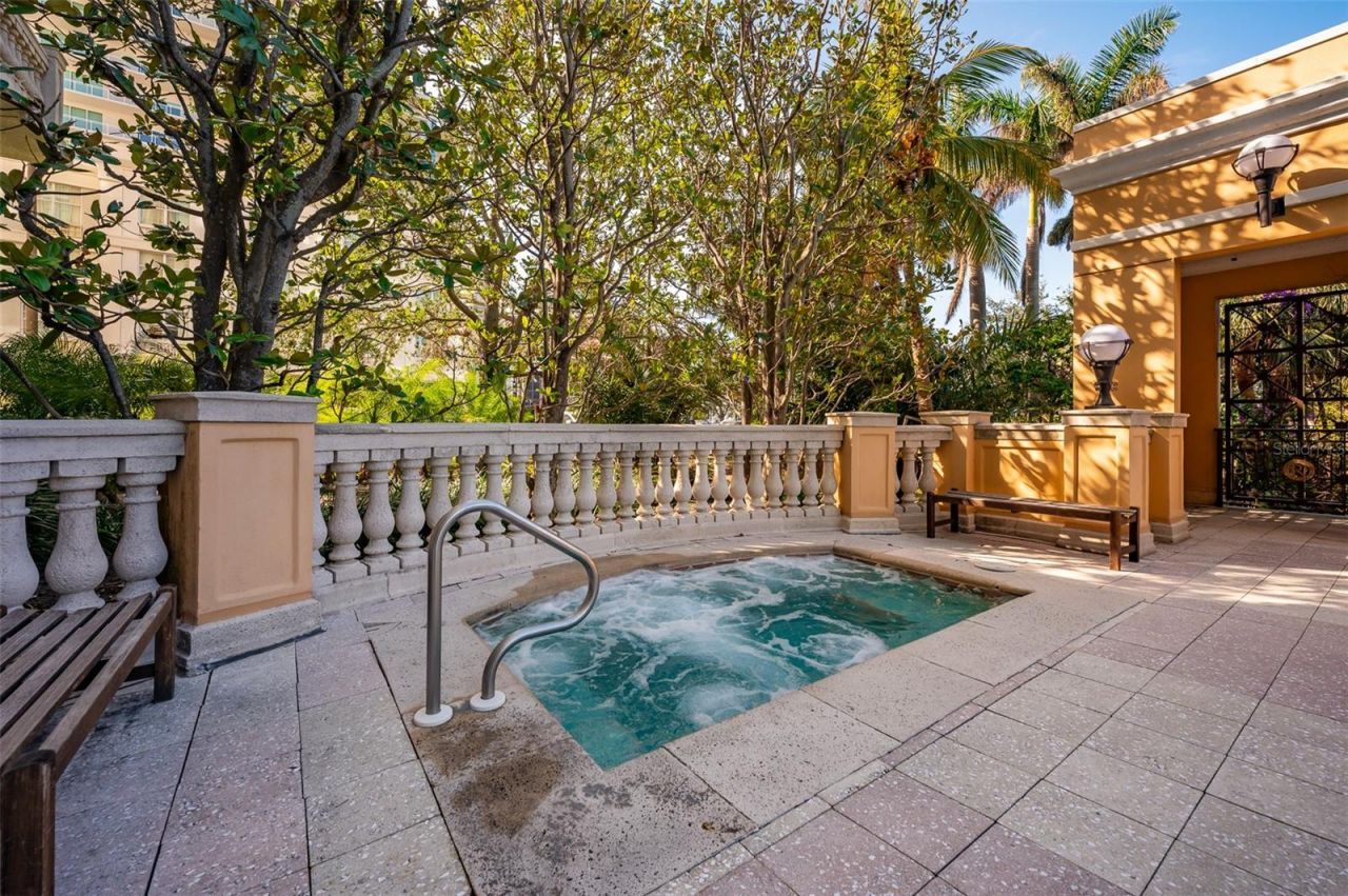 750 N Tamiami Trail , Unit 314, Sarasota, FL 34236 Photo