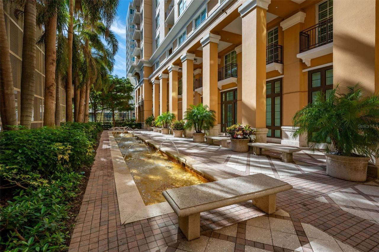 750 N Tamiami Trail , Unit 314, Sarasota, FL 34236 Photo