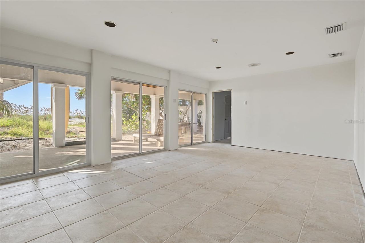 956 Eldorado Avenue, Clearwater, FL 33767 Photo