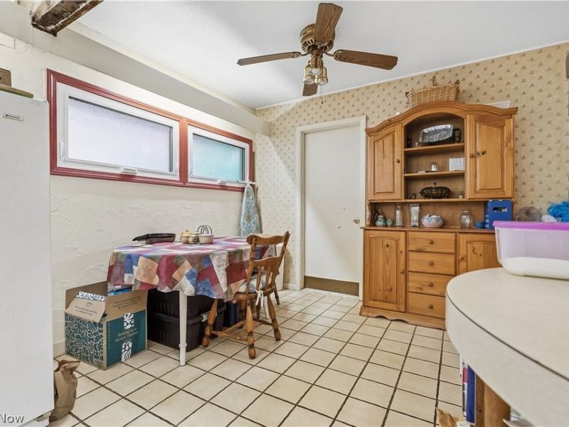 110 E 252nd Street, Euclid, OH 44132 Photo 23