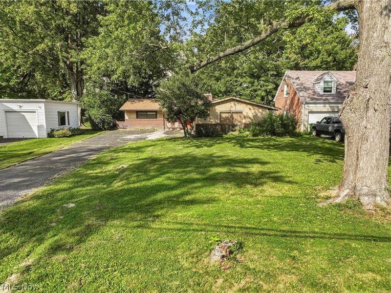 110 E 252nd Street, Euclid, OH 44132 Photo 7
