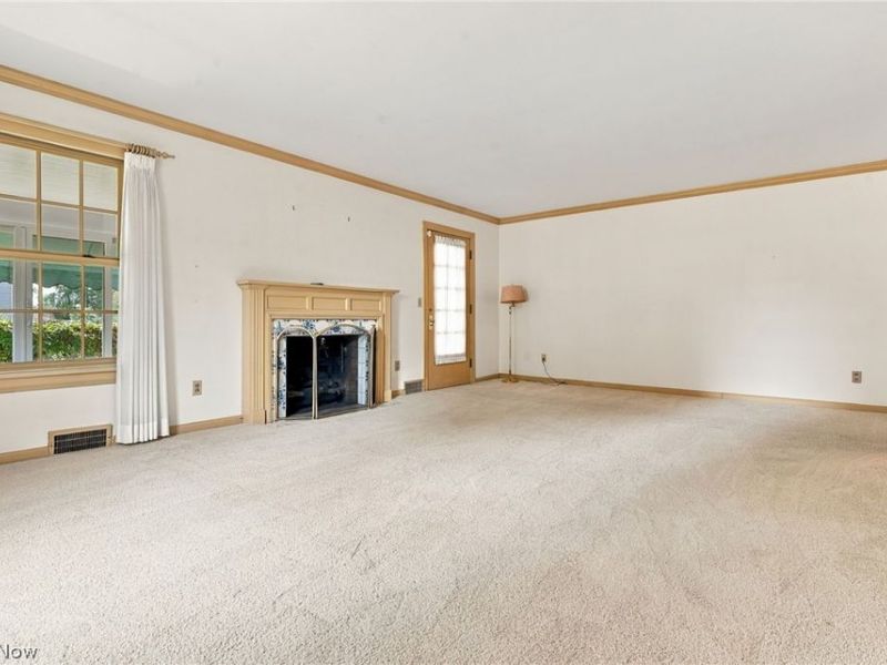 302 Summit Street SW, North Canton, OH 44720 Photo 6