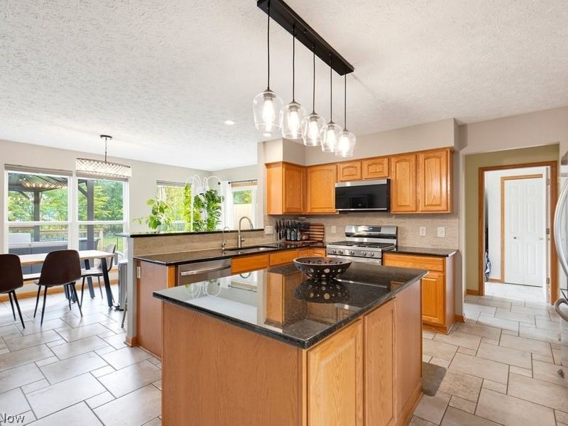 8874 Oliver Court, North Ridgeville, OH 44039 Photo 17