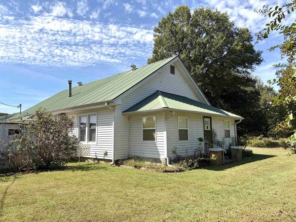 1160 BREEDEN LN, Bolivar, TN 38008