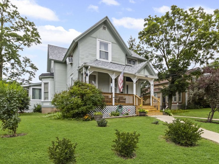 Main Photo