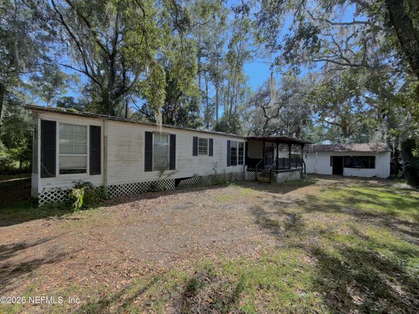 125 SILVER LAKE Drive, Hawthorne, FL 32640