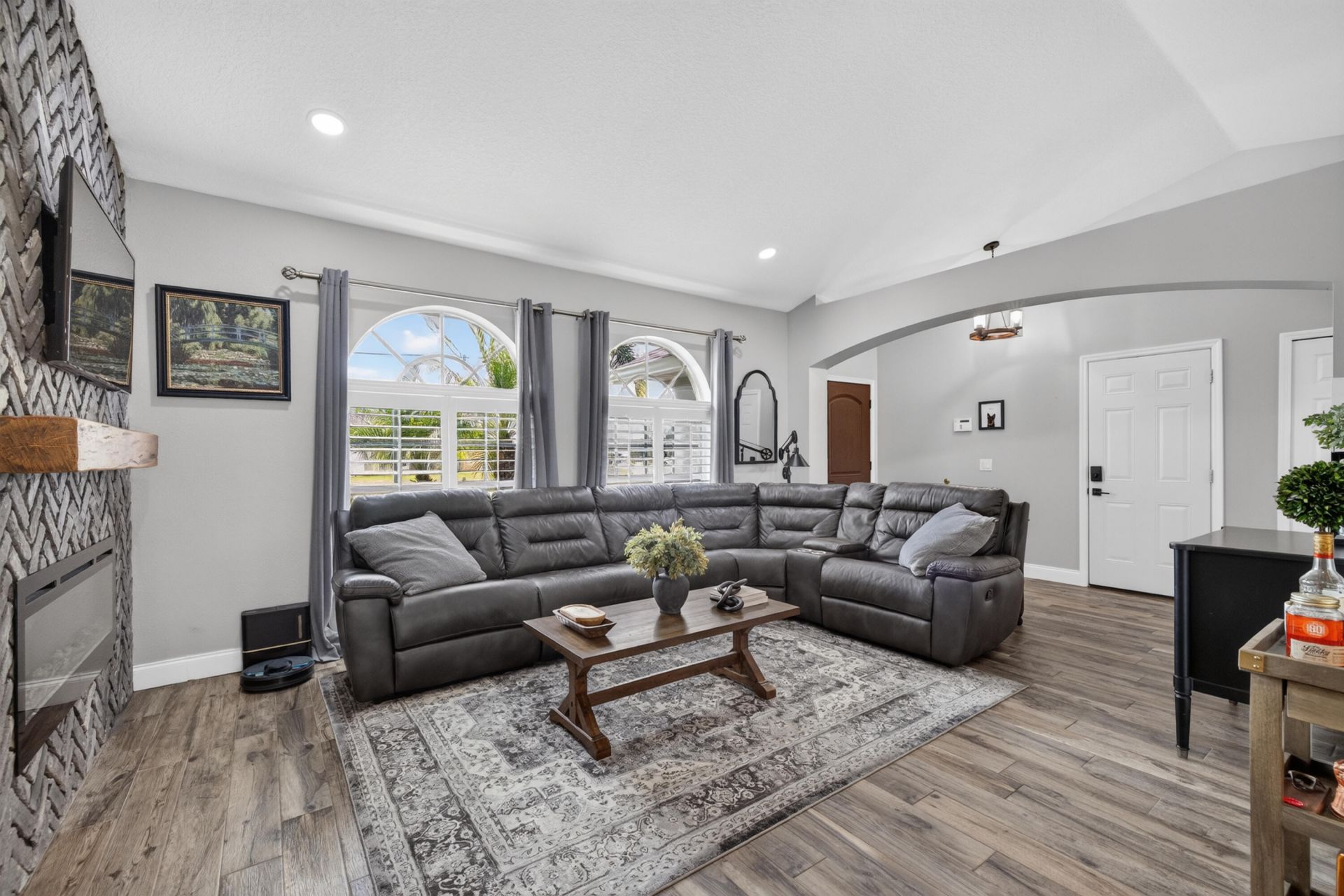 5552 NW Cruzan Avenue, Port Saint Lucie, FL 34986 Photo